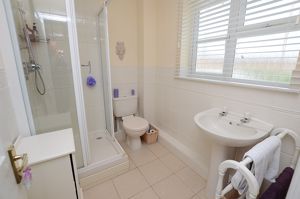 En-Suite- click for photo gallery